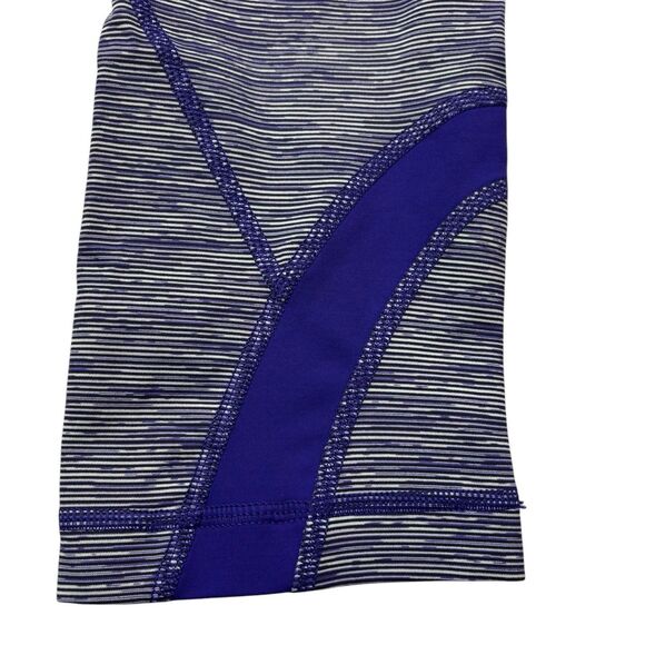 Lululemon Run Inspire Crop II Bruised Berry Wee Leggings Women's Size 6‎ EUC - Picture 3 of 16